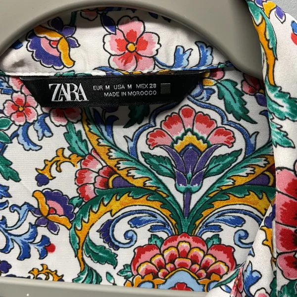 ZARA Floral Print Button Down‎ Shirt Long Sleeve Women Size Medium - Image 4
