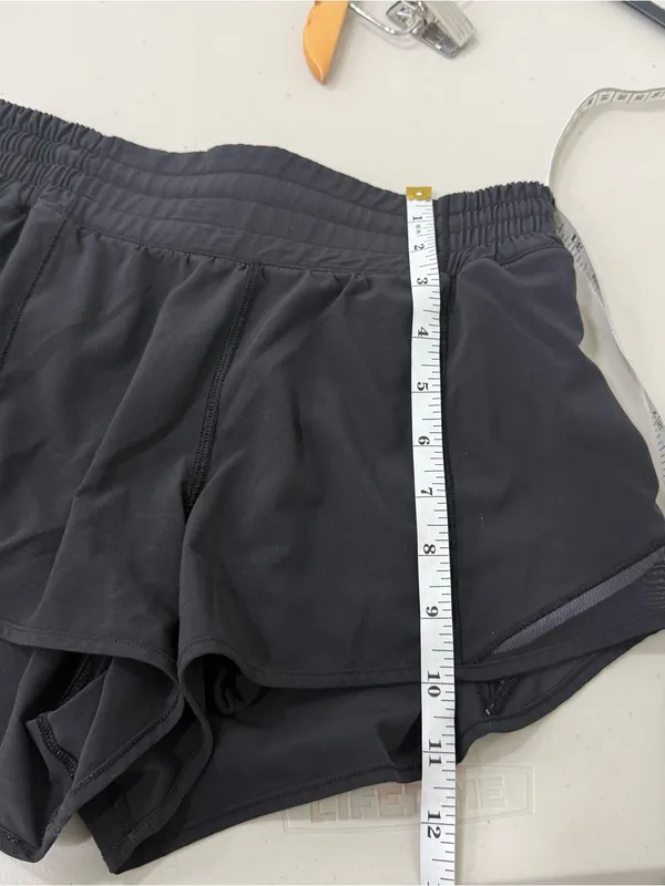 Lululemon Hotty Hot Short High-Rise Lined black Short /size 4 - Image 7