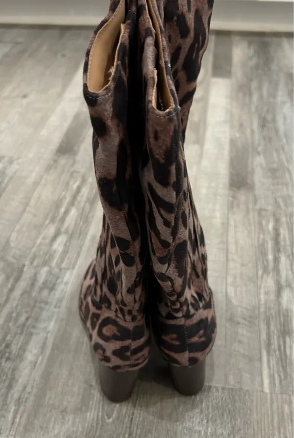 JG Leopard Print Boots - Image 8