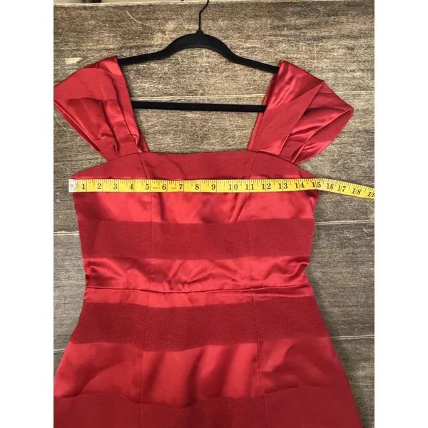 Hellessy Emily Dress‎ In Red With Contrast White Shirttail Hem Size 4 Crimson - Image 12