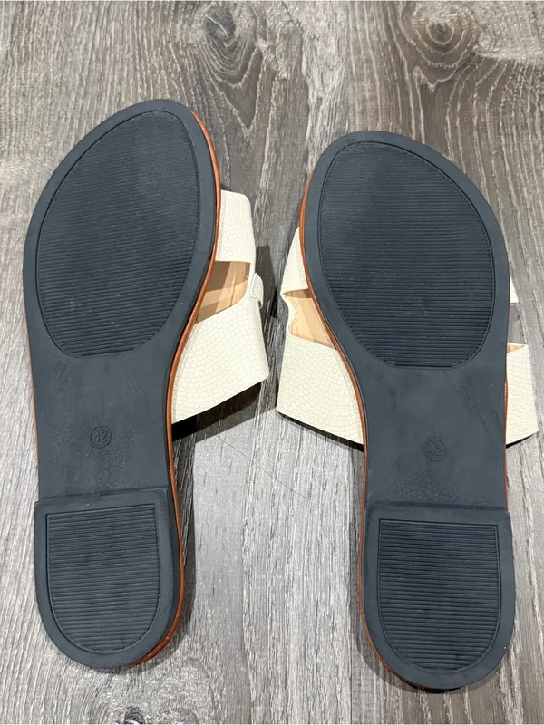 New in Bag Brown Sandals Size 10.5 - Image 2