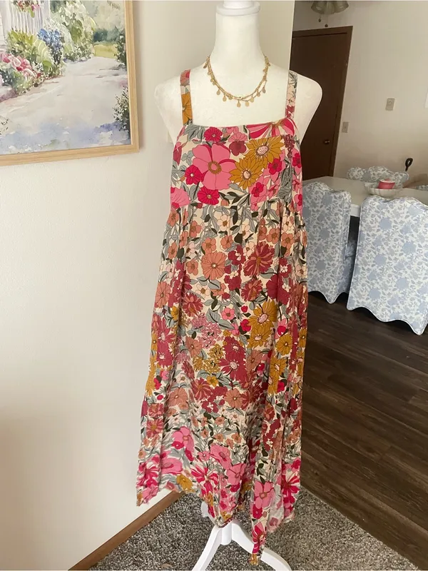 Natural Life Patti Side Slit Maxi Dress in Vintage Summer Floral Size Small - Image 4