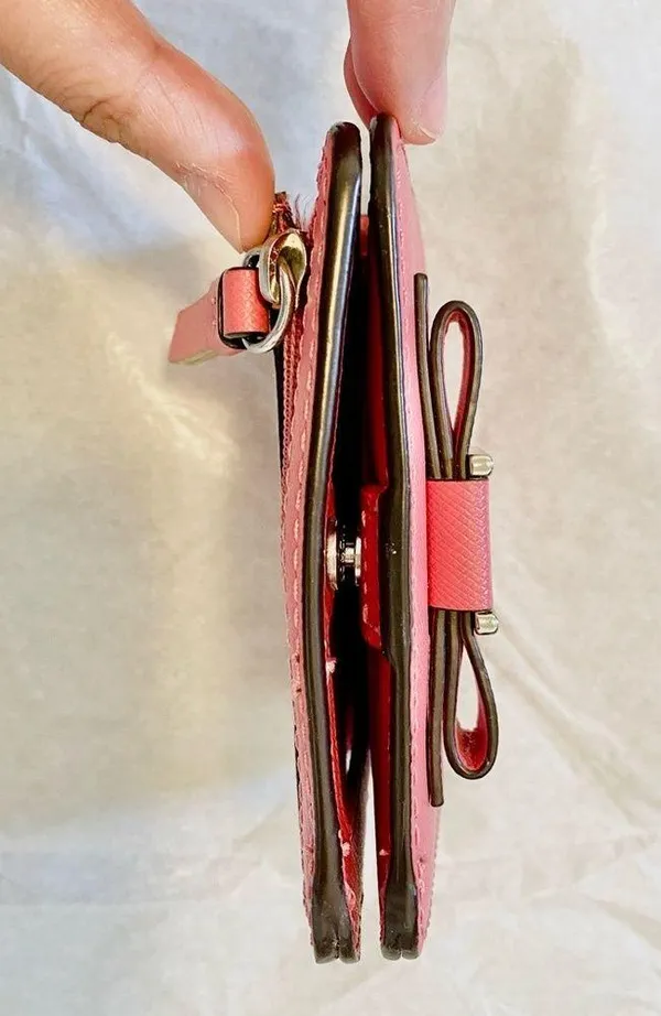 Coach wallet with bow tie in pink - Image 4