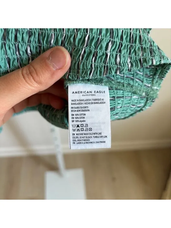 American Eagle NWOT Women's Green Striped Shirred Bandeau Crop Top Size M - Image 3