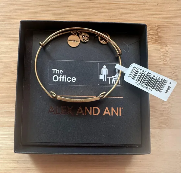 The Office Logo Charm Bangle New With Box NWT Gift - Image 4