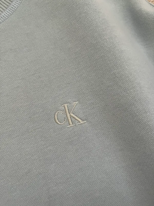 Calvin Klein Crewneck - Image 3