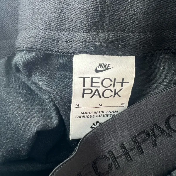 Nike Sportswear Tech Pack High-Waist Wide Leg Ripstop Pants - Image 4