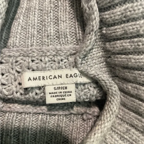 American Eagle Outfitters Light Gray Ribbed Mock Neck Sweater - Image 2