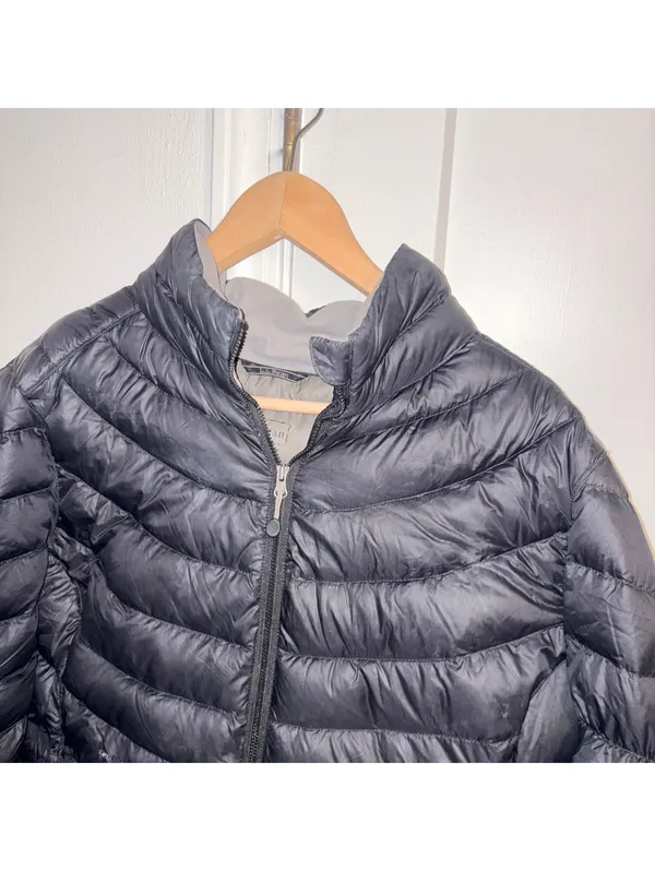 L.L.Bean $270 Ultralight 850 Woman’s XL black quilted puffer jacket Warm - Image 2