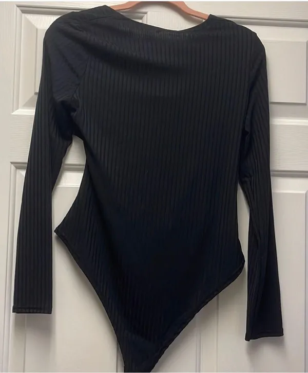 NWT black cut out bodysuit - Image 2