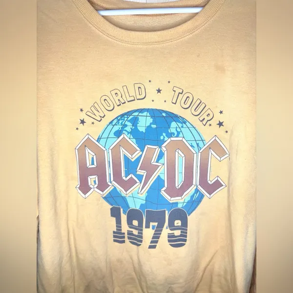 AC/DC Women’s Graphic 1979 Sweatshirt - Image 4