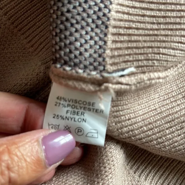 NWT Fashion Sexy Lounge Wear. Tan ar guile V-neck top.‎ Size large. - Image 4