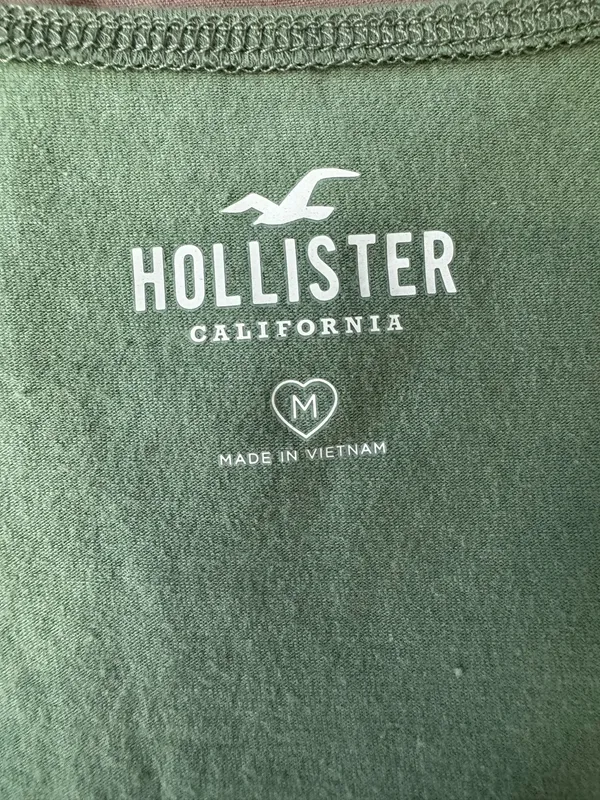 Hollister Short Sleeve Top - Image 2