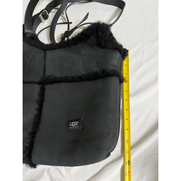 UGG Australia Black Suede Shearling Crossbody Bag Leather Strap Hobo - Image 9