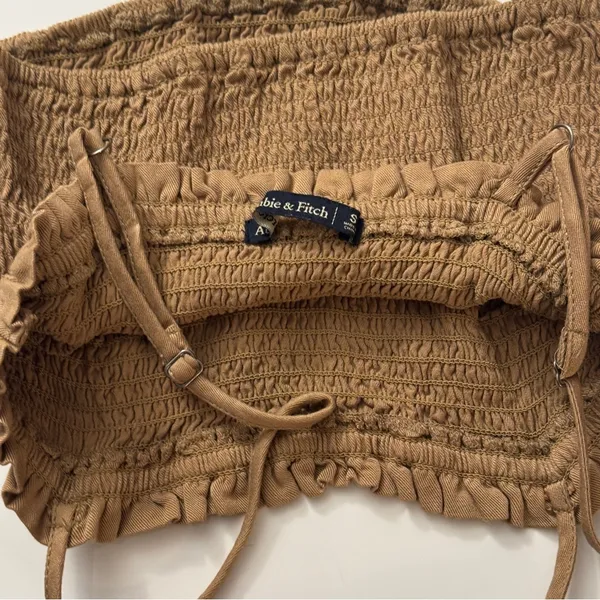 Abercrombie Beige Smocked Crop Top Adjustable Straps - Image 3