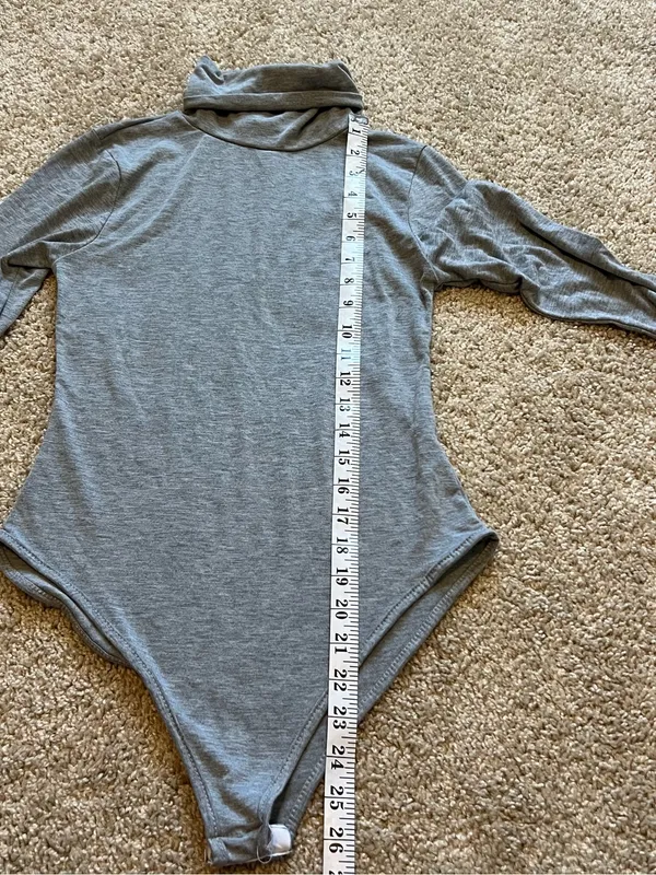 PrettyLittleThing Gray Solid Turtleneck Long Sleeve Bodysuit One Piece US 6 - Image 4