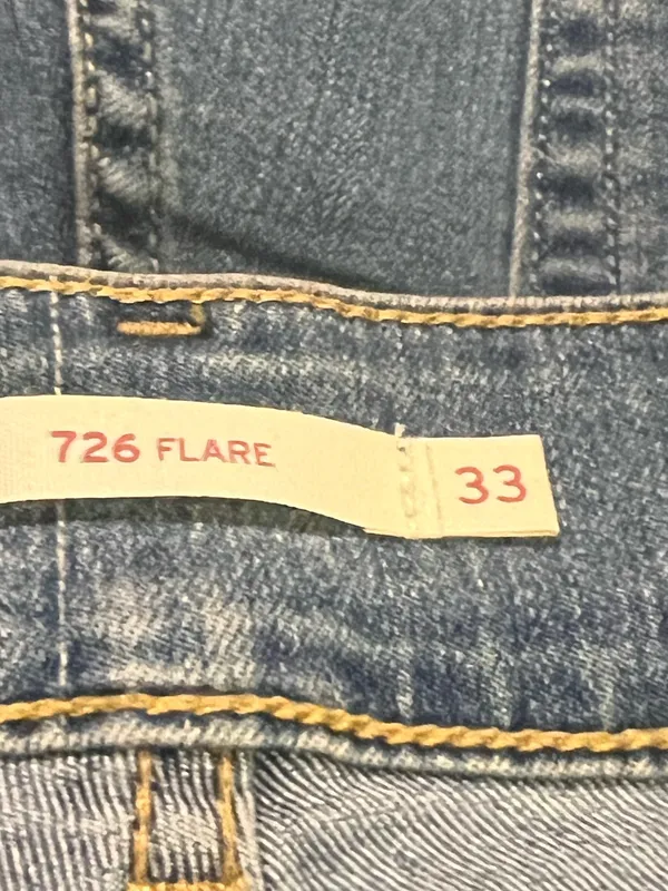 Levi’s Flare Jeans - Image 3