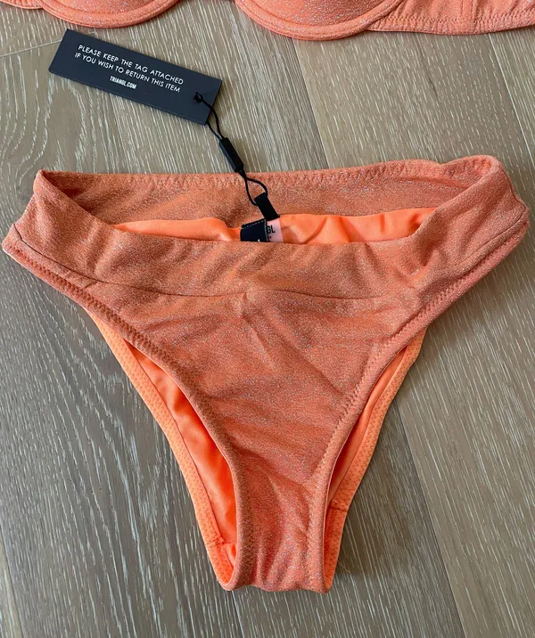 Triangl E DYLLA - Apricot Sparkle Set - Image 3