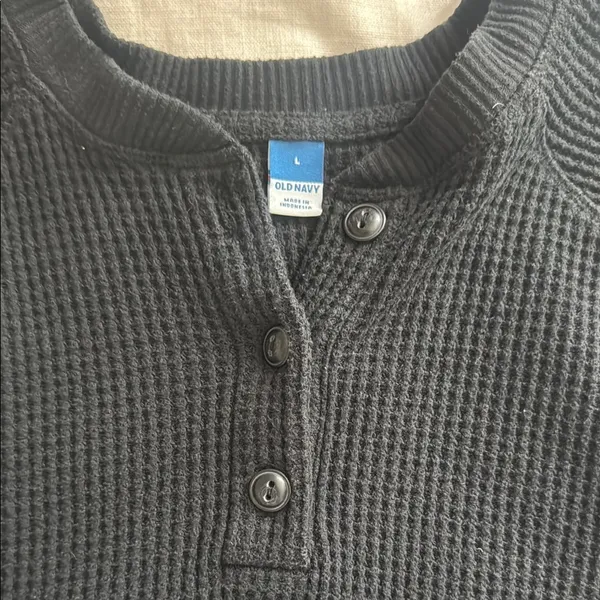 Old Navy Black Sweater Women’s - Image 2