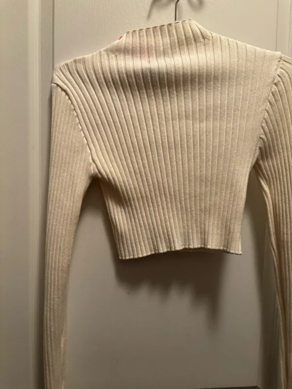 Edikted cropped sweater top - Image 4