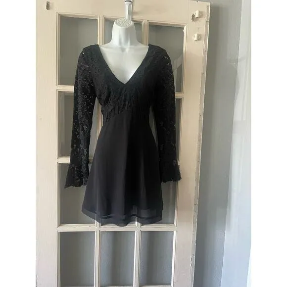 TULAROSA Skylar Lace Mini‎ Bell Sleeve Dress - Image 4