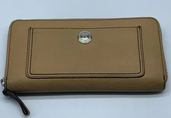 Coach tan and brown leather zip around wallet - Image 2
