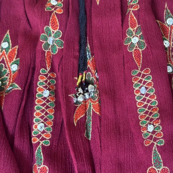 Boho Burgundy Paisley Sequin Embroidered Maxi Skirt Size Small Elastic Waist - Image 4