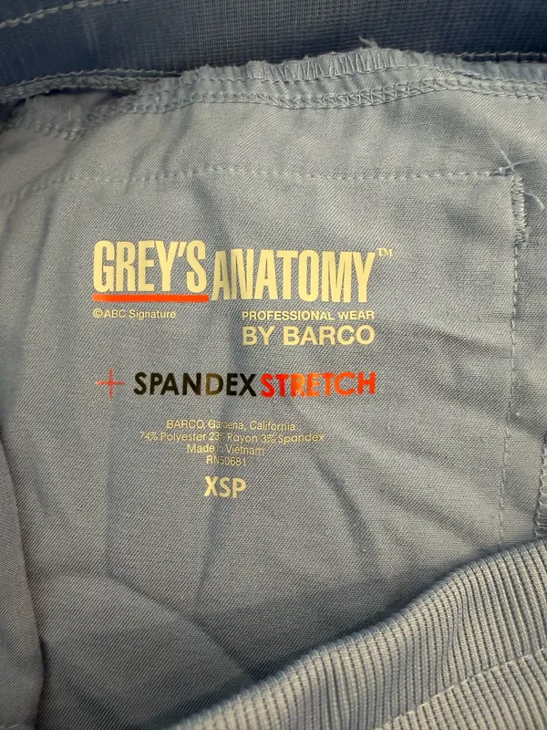 Greys Anatomy Scrub Set - Image 10