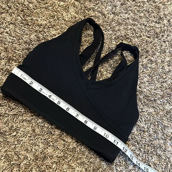 Gymshark Black Sports Bra Crossed Back Strap Small - Image 2