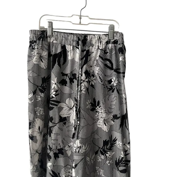 Anthropologie Monteau M Linen Blend Floral Black White Wide Leg Pants Coastal‎ Lightweight - Image 2