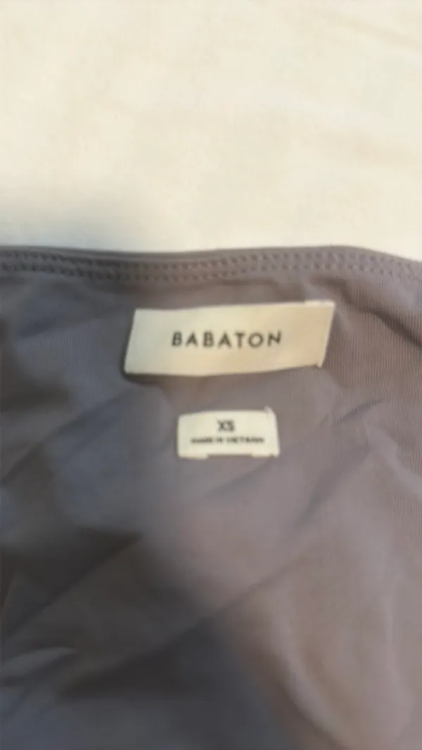 Aritzia Contour Crop Top - Image 3