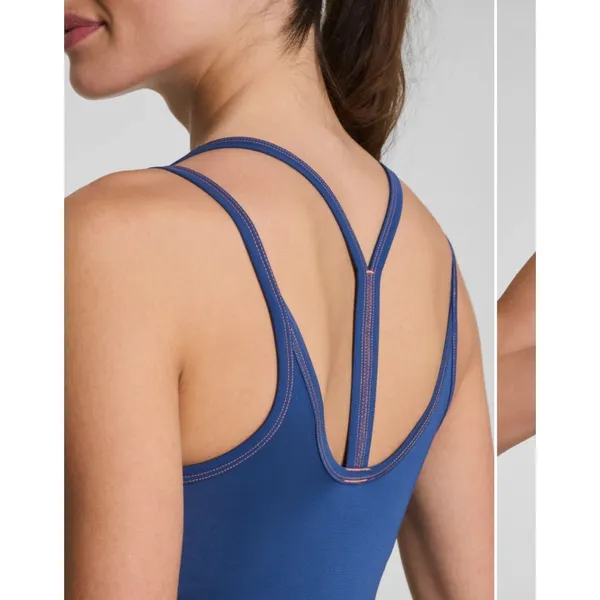 Spanx Scoop Neck Shelf Tank Size Large - Image 8