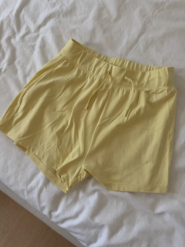 Athluna Shorts Yellow Size M - Image 2