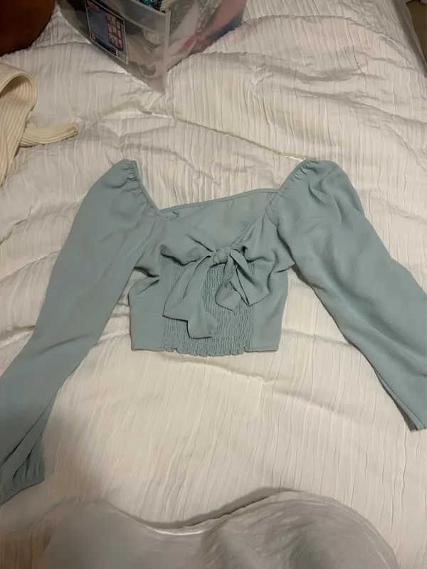 Altar'd State Top Crop Long Sleeve - Image 2