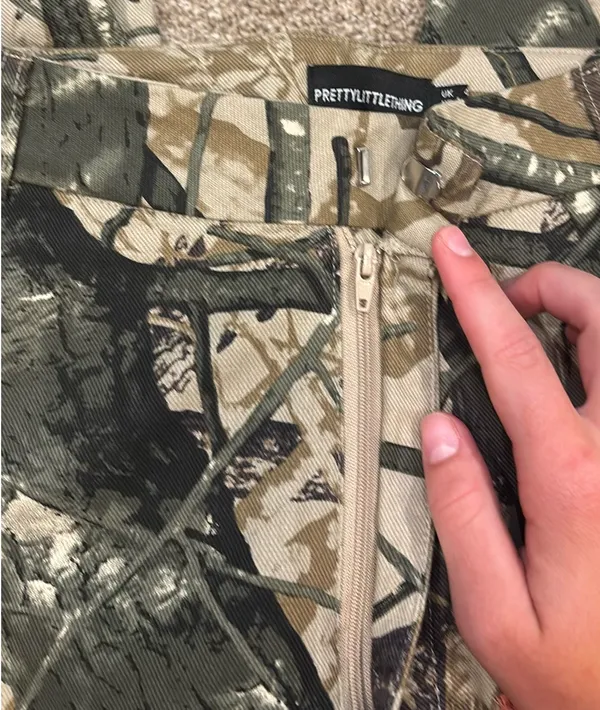 Pretty Little Thing Camo Pants - Image 4