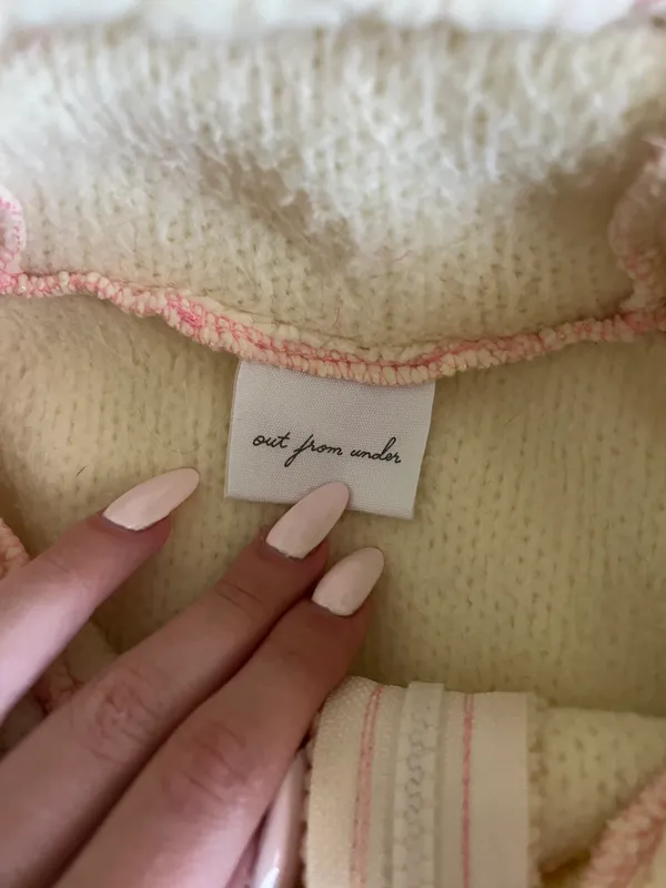 Urban Outfitters cropped hoodie - Image 3