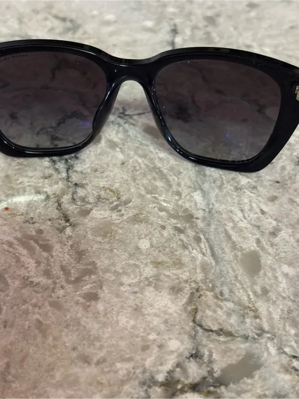 Armani Exchange Black Oversized Women's Sunglasses - Image 7