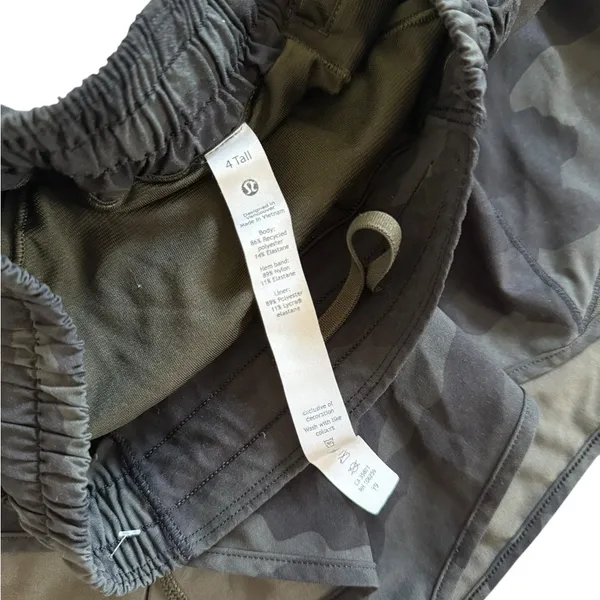 Lululemon Hotty Hot Low Rise Short 4" Camo - Image 3