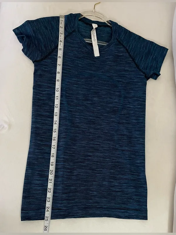 Lululemon Swiftly Short-Sleeve Performance Tee in Heather Teal Blue Size 6 - Image 7