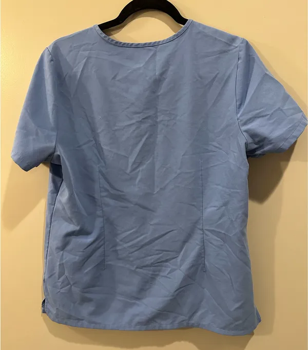 FIGS Casma Three-Pocket Scrub Top Ceil Blue - Image 6