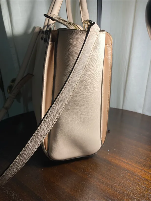 Tory Burch Robinson Large Pale Leather Satchel with Detachable Strap - Image 4