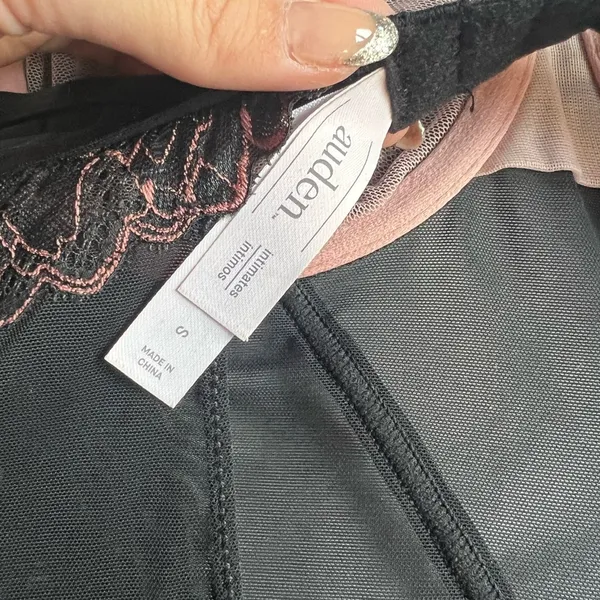auden slip Black - Image 3