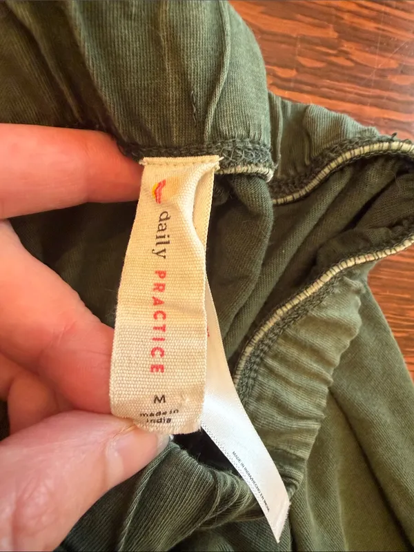Daily Practice Anthropologie Green 100% Cotton Pants Size Medium - Image 5