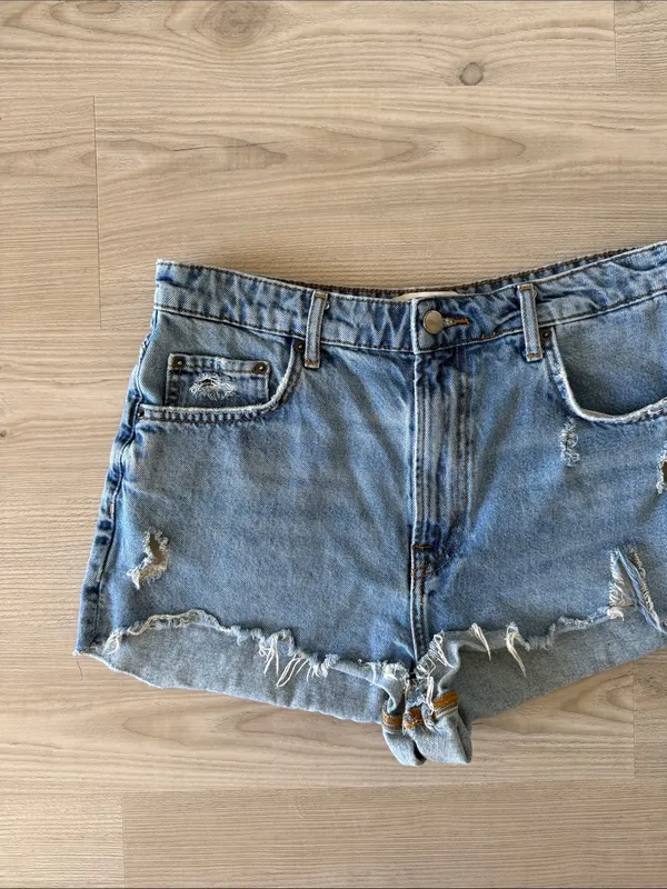 Zara Classic Distressed Denim Shorts - Light Blue - Image 3