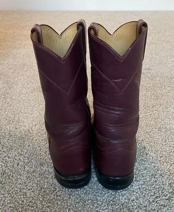 Justin Boots Burgundy ladies L3068 size 5C - Image 5