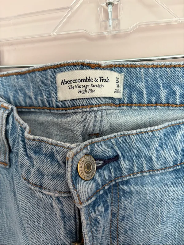 Abercrombie & Fitch The Vintage Straight High Rise 33/16 - Image 4