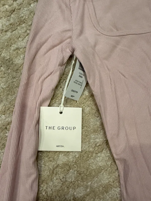 Aritzia The Group Den Long Sleeve Square neck - Image 4
