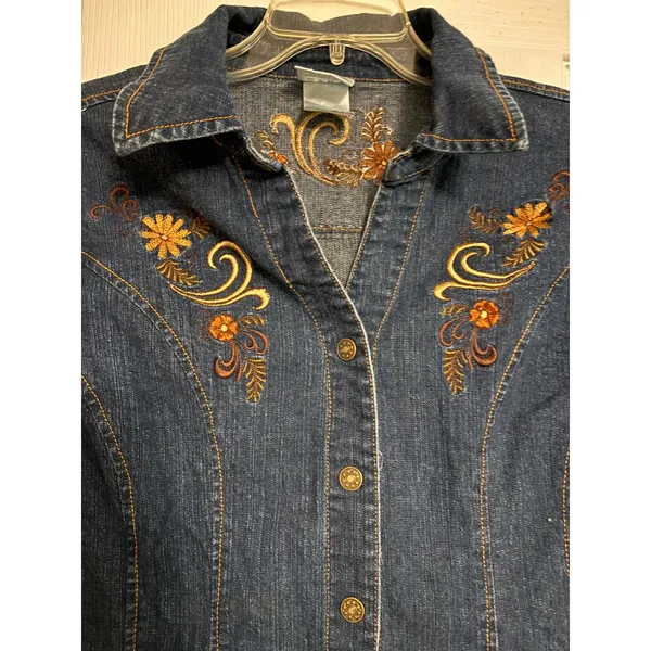 Decorated Originals Womens Floral Embroidered Denim Shirt Jacket Dark Wash Large - Image 2