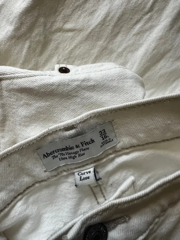 Abercrombie the 70’s vintage flare ultra high rise curve love long white jeans - Image 3