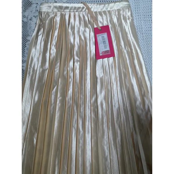 Chelsea and Violet Midi Pleated Skirt - Image 2